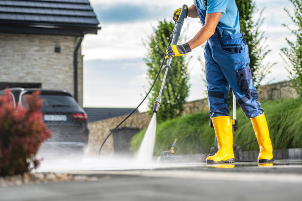 Why Choose Our Certified Pressure Washing Experts for Your Project Needs in La Puebla, NM?